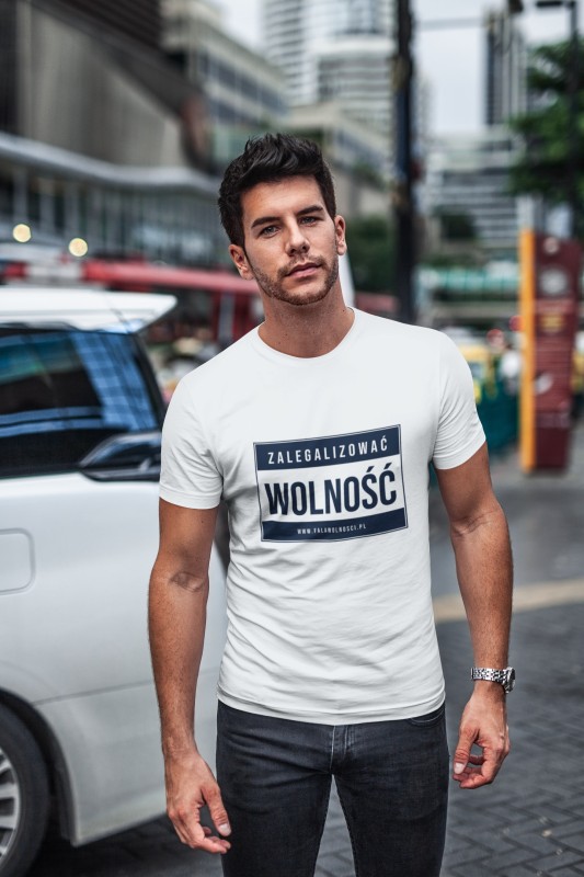 t-shirt-mockup-of-a-stylish-man-in-a-crowded-strdsadeet-438-el