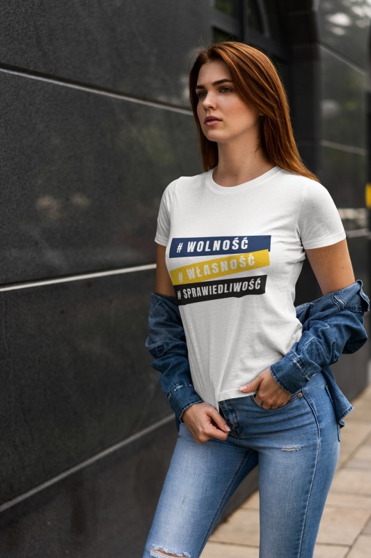 t-shirt-mockup-of-a-woman-wearing-denim-4300-el1